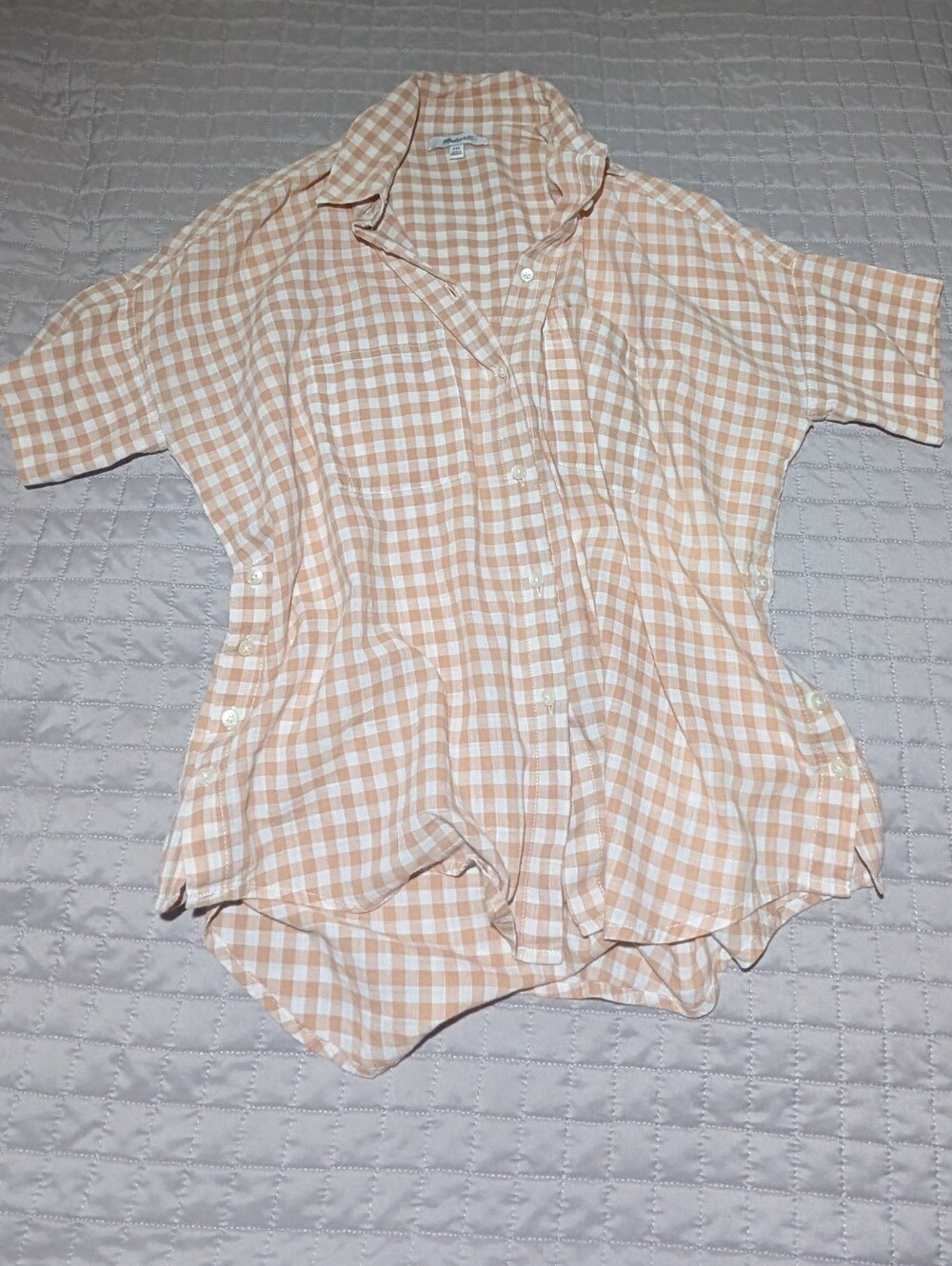 Madewell Women's Short-Sleeve Gingham Button-Up Shirt in Peach and White XXS